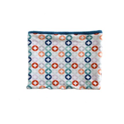 Cuello polar tipo braga para niños y bebés con estampado geométrico de colores sobre blanco