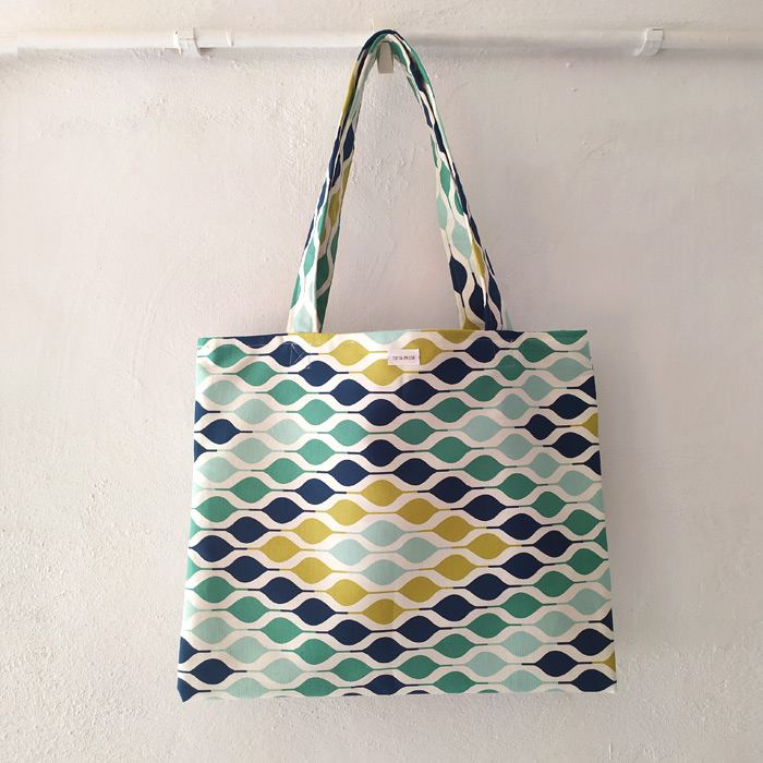 Bolsa multiusos tipo totebag Bolsa multiusos tipo totebag