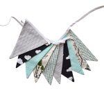 Guirnalda decorativa de tela Pájaros en b/n y turquesa
