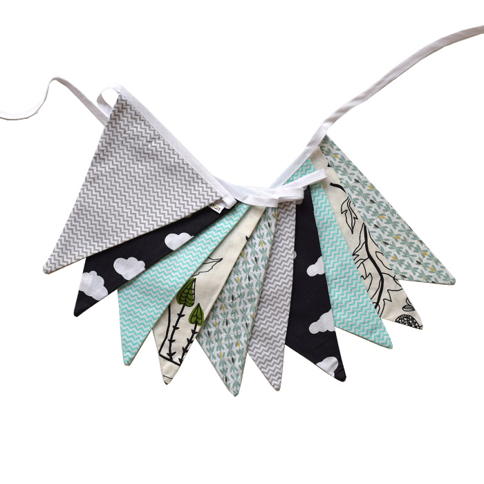 banderola-ocells-turquesa Guirnalda decorativa de tela Pájaros en b/n y turquesa