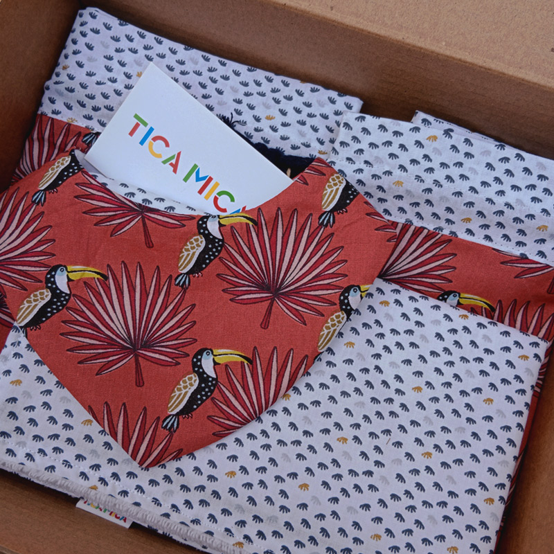 pack-nado-B-tucans Pack Regalo Bebé Red Toucans - Imagen 1