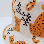 Gorro reversible de tigres