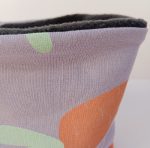 Detalle cuello polar infantil zanahorias
